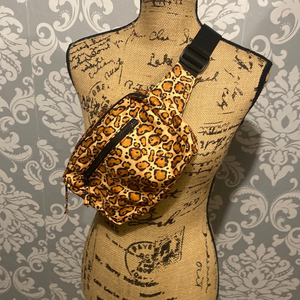Leopard Fannypack